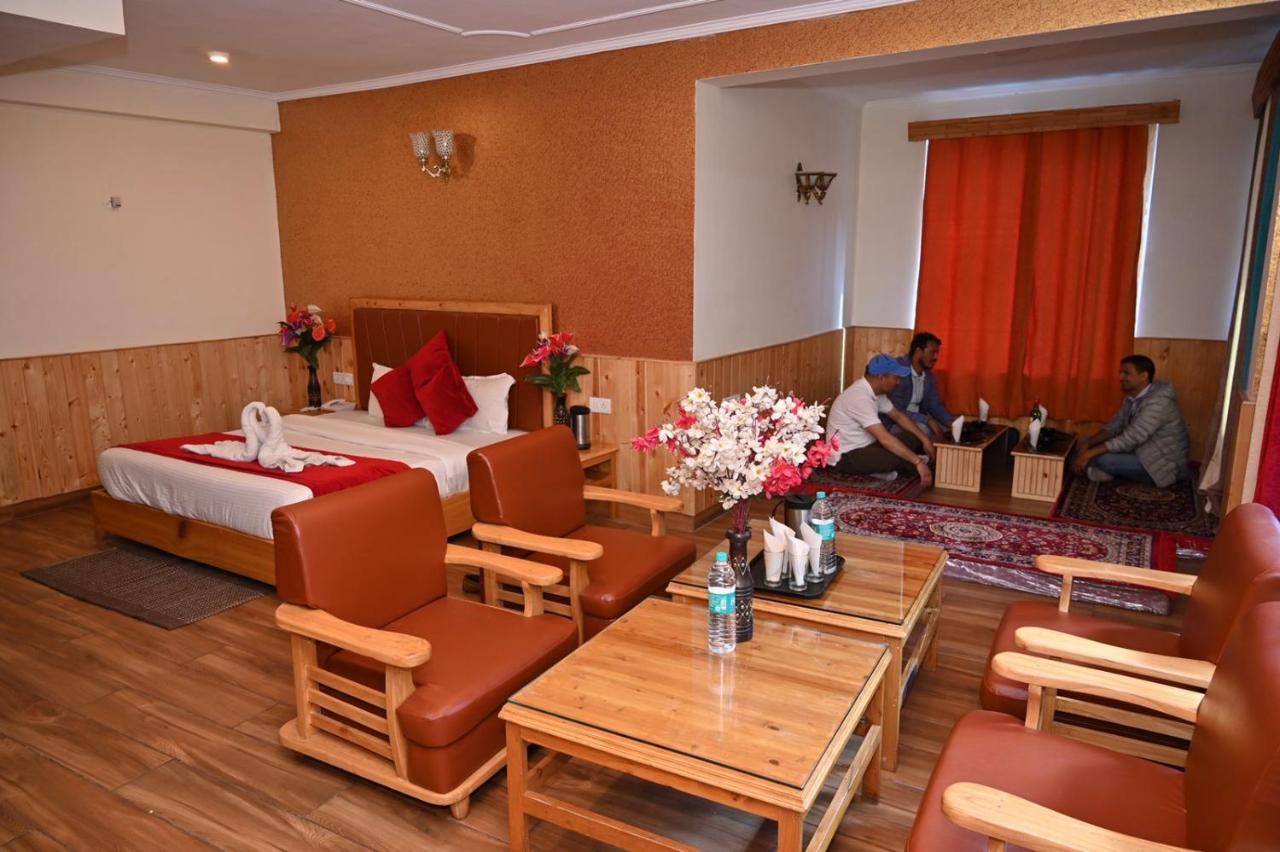 Hotel Seven Hills Manali Zewnętrze zdjęcie
