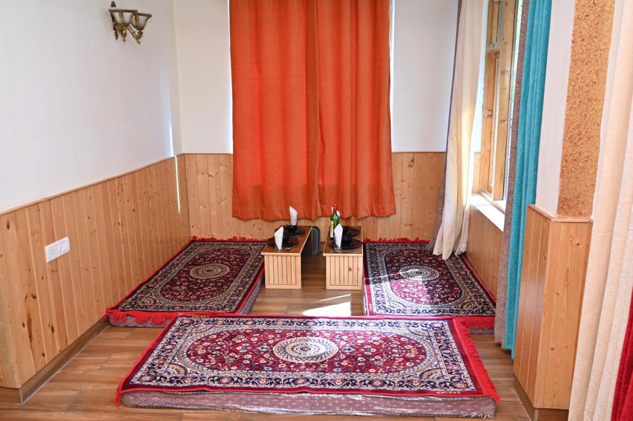 Hotel Seven Hills Manali Zewnętrze zdjęcie