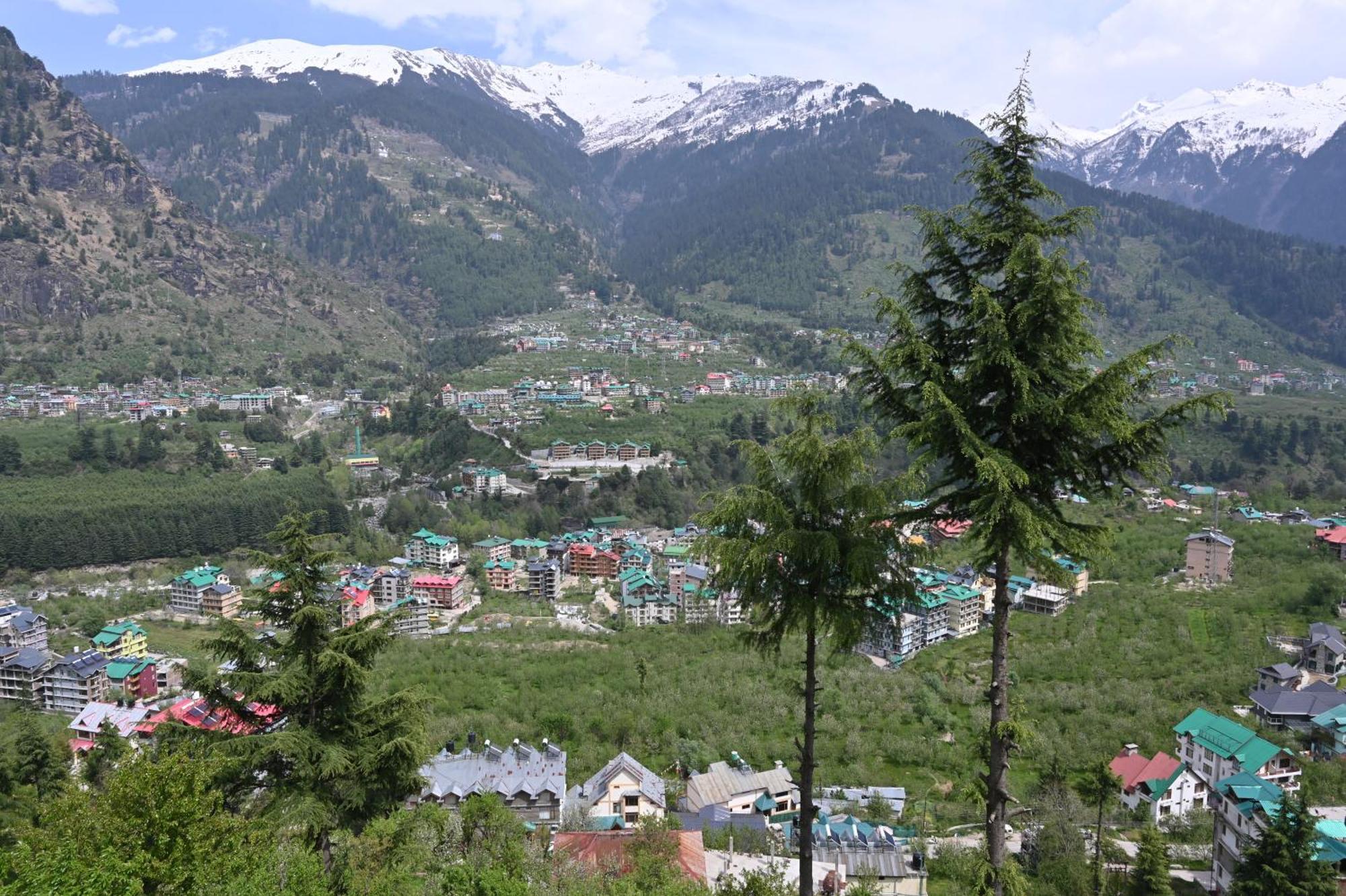 Hotel Seven Hills Manali Zewnętrze zdjęcie