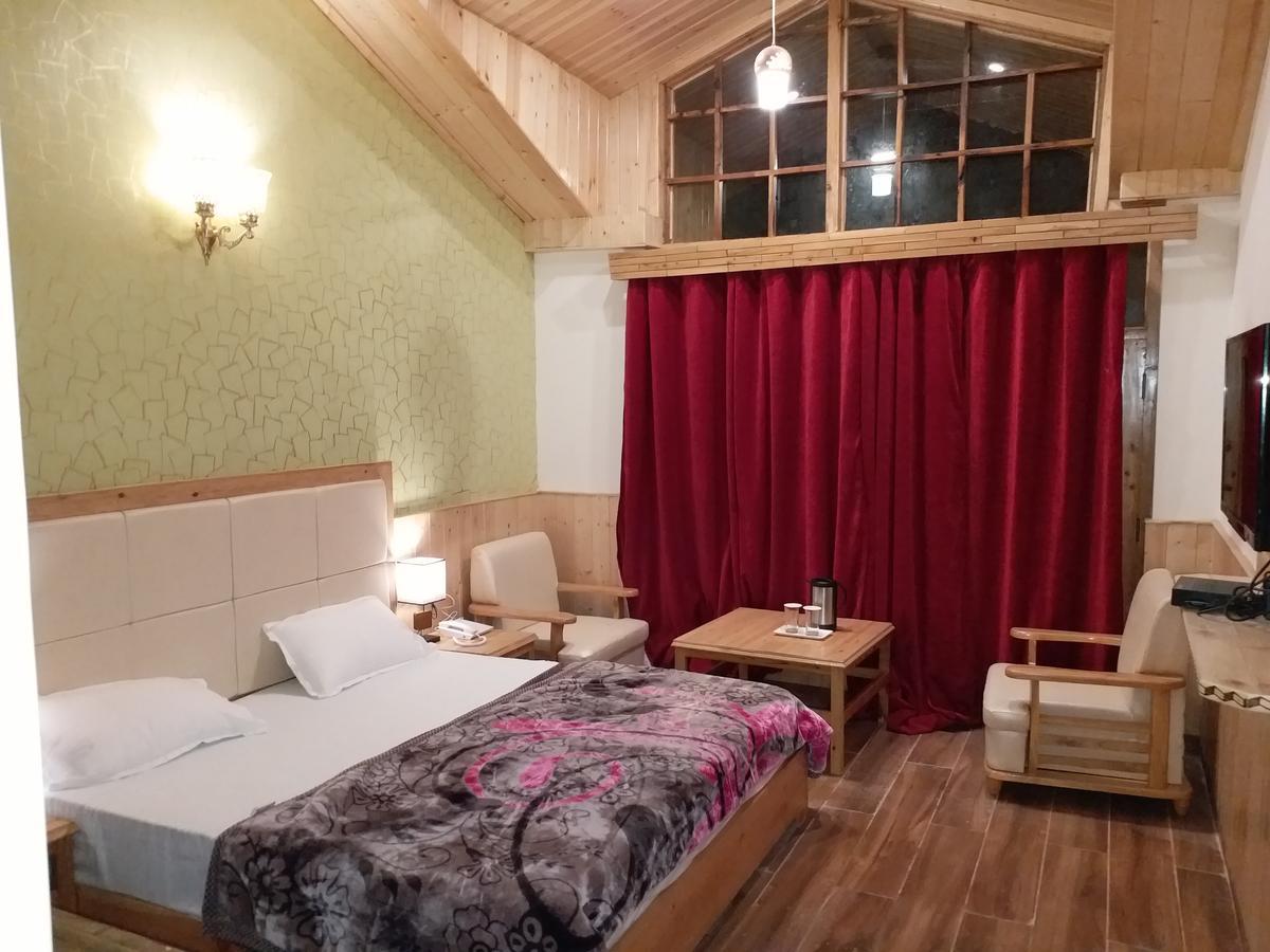 Hotel Seven Hills Manali Zewnętrze zdjęcie