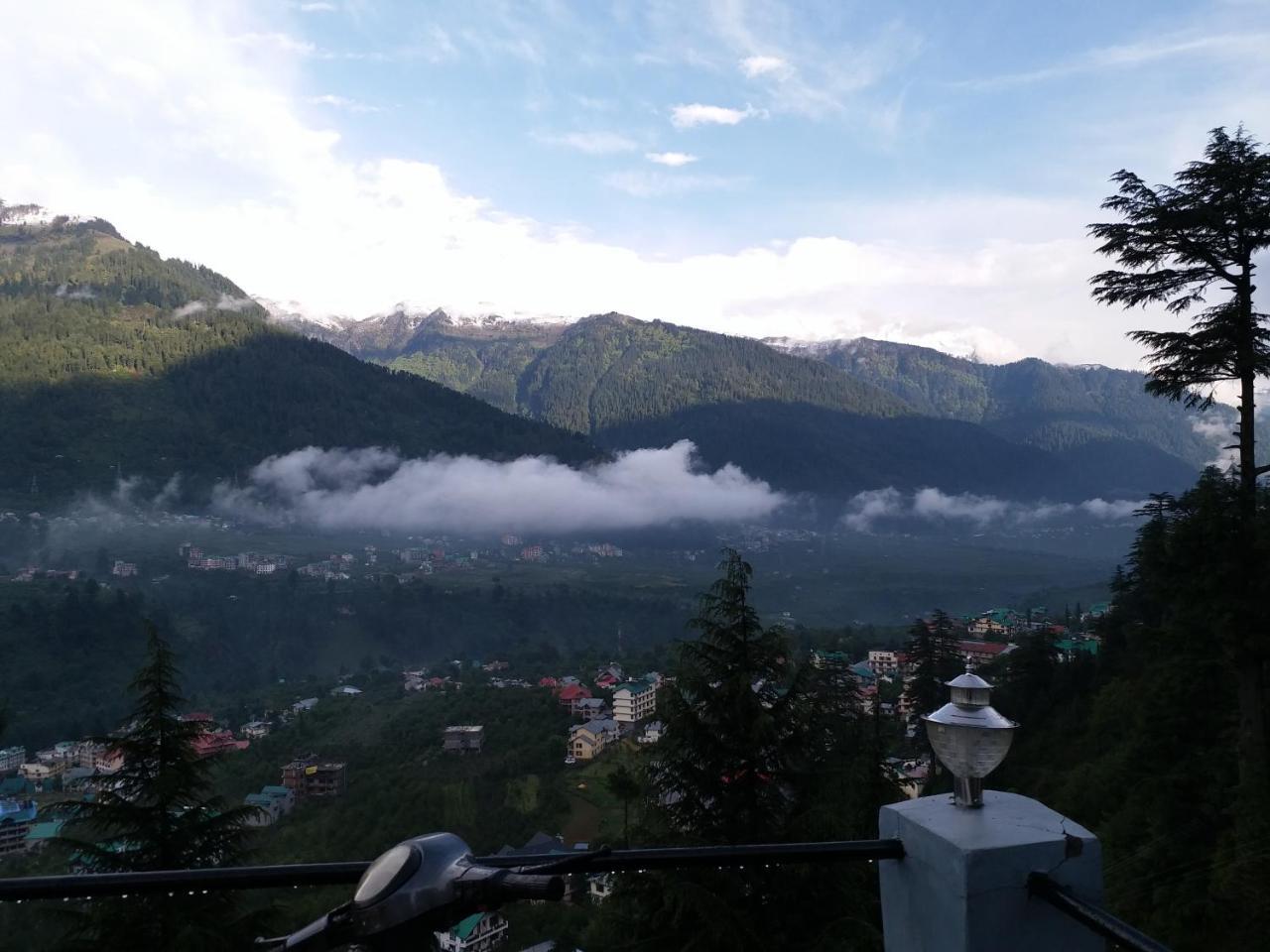 Hotel Seven Hills Manali Zewnętrze zdjęcie