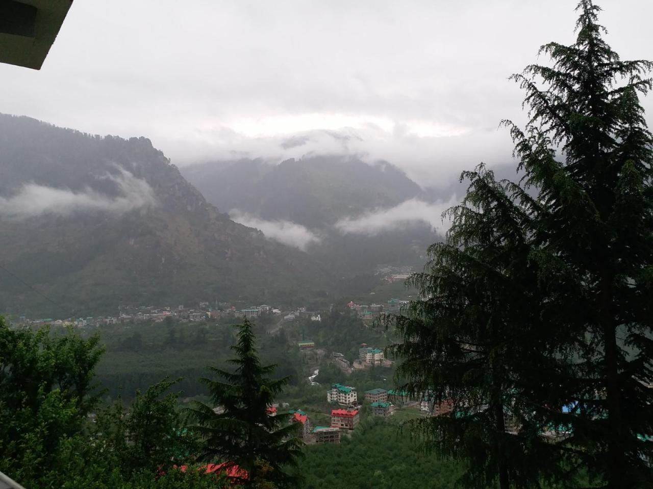 Hotel Seven Hills Manali Zewnętrze zdjęcie