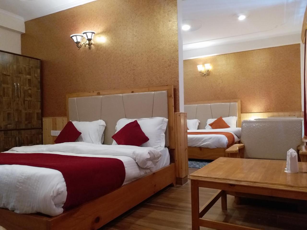 Hotel Seven Hills Manali Zewnętrze zdjęcie