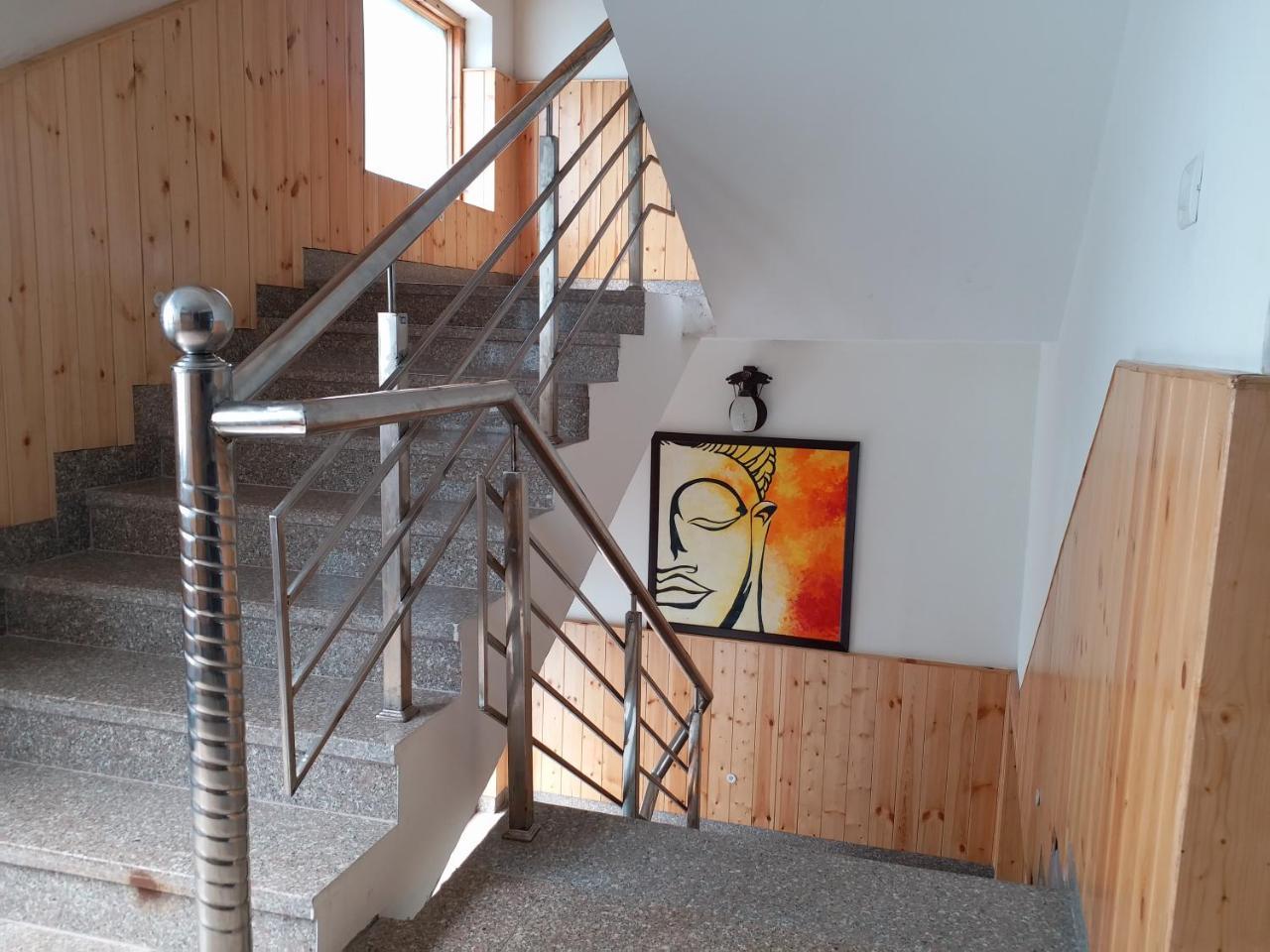 Hotel Seven Hills Manali Zewnętrze zdjęcie